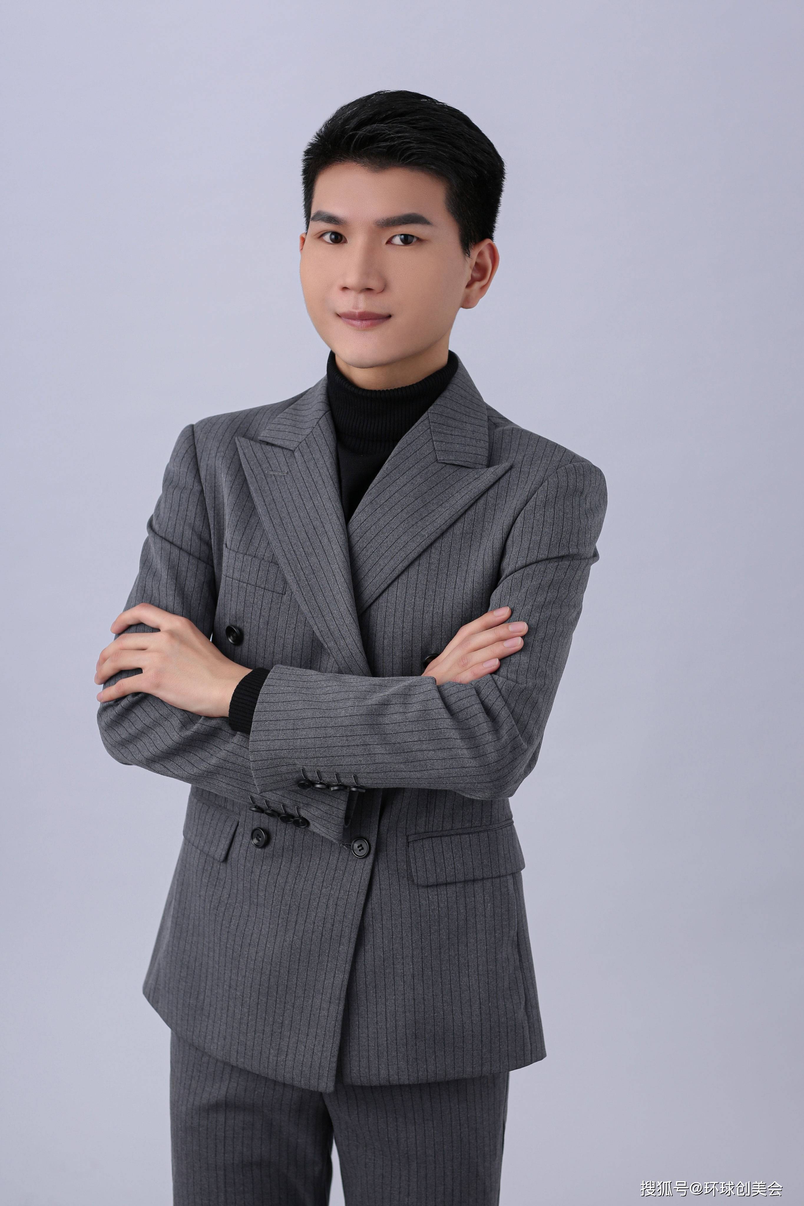 方秀均 视觉设计总监